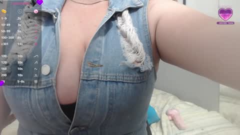 Daphne  online show from February 2025 05:14:01 AM