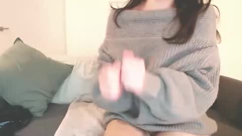 Momo online show from December 2024 05:50:01 PM