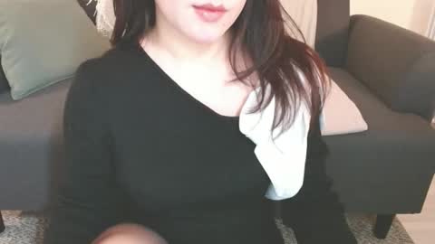 Momo online show from January 2025 03:39:01 AM