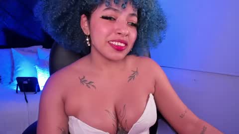 Momo  online show from May 2026 05:05:02 AM
