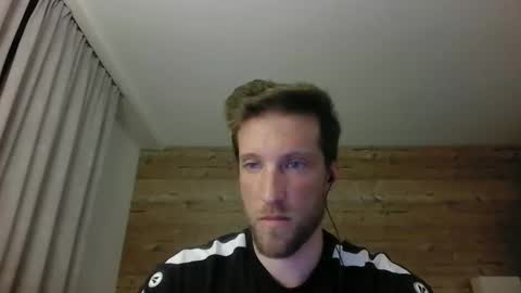 moms_little_monster online show from December 2024 04:15:02 PM