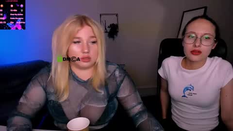 Mona  online show from September 2025 07:35:01 PM