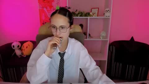 Mona  online show from September 2025 08:23:01 PM