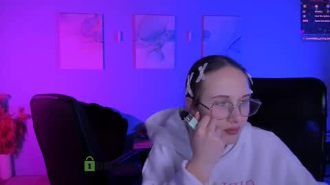 Mona  online show from February 2026 08:31:02 PM