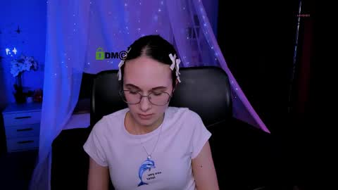 Mona  online show from May 2026 07:30:01 PM