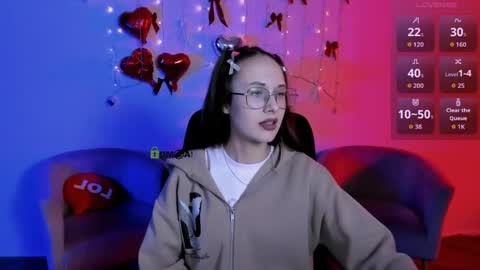 Mona  online show from May 2026 07:11:02 PM