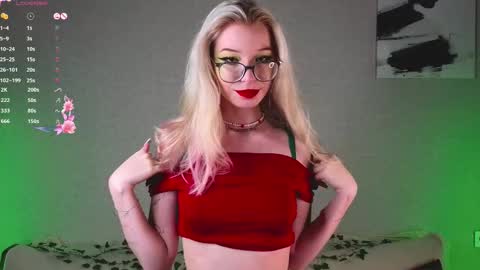 Snapshot of monahase chatting on February 2025 08:11:02 PM Mona online show from February 2025 08:11:02 PM