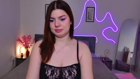 moneyforpeaches online show from May 2026 05:40:02 PM