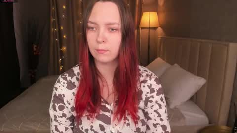 Snapshot of monica__queen chatting on March 2026 05:35:02 AM Monica online show from March 2026 05:35:02 AM