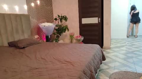 monica_weisss online show from July 2026 10:31:01 PM