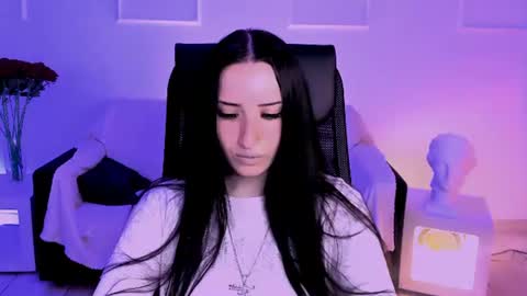 monicalowes online show from July 2026 07:48:02 AM