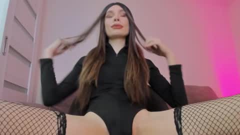 monicastark_ online show from December 2025 04:24:01 PM