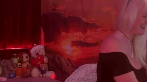 Monika    online show from March 2025 03:21:02 AM