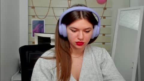 Monika online show from February 2025 02:15:02 PM