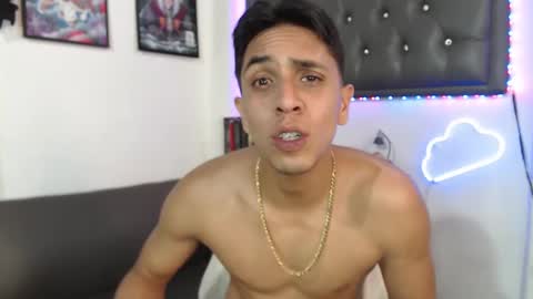 Snapshot of monkey_uchiha77 chatting on March 2025 02:42:02 PM simon dice online show from March 2025 02:42:02 PM