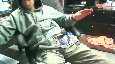 Snapshot of monkeypants0 chatting on November 2025 04:18:01 PM monkeypants0 online show from November 2025 04:18:01 PM