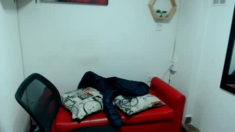 Snapshot of monserrat_diva chatting on March 2026 08:15:02 PM monserrat_diva online show from March 2026 08:15:02 PM