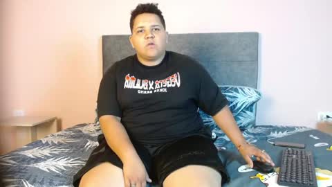 monserratthomson online show from April 2026 10:48:02 PM