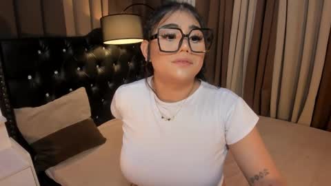 Snapshot of monstrouscockdivaontop chatting on January 2025 01:41:01 AM Ruthie online show from January 2025 01:41:01 AM