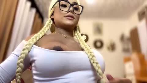 Ruthie online show from November 2025 11:06:01 PM