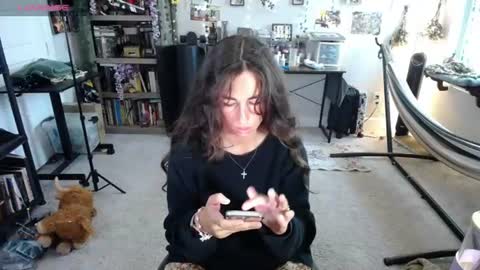 Lydia Mooney online show from July 2026 07:15:02 PM