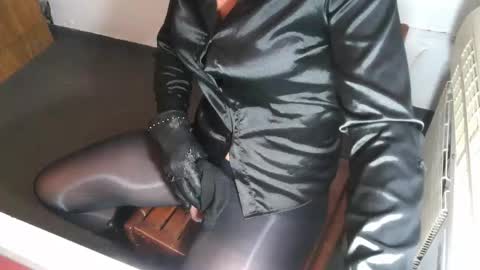 Snapshot of montero81 chatting on December 2025 08:26:01 PM Sabrina online show from December 2025 08:26:01 PM