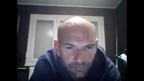 Snapshot of montmasse chatting on April 2026 10:23:02 PM montmasse online show from April 2026 10:23:02 PM