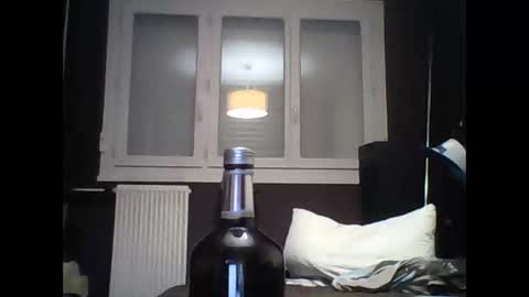Snapshot of montmasse chatting on April 2026 09:01:02 PM montmasse online show from April 2026 09:01:02 PM