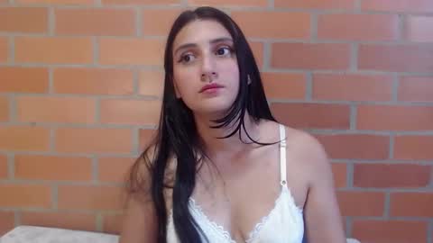 Luisa online show from March 2026 03:05:04 PM