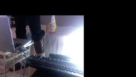 montydxxx2 online show from June 2026 01:32:01 AM