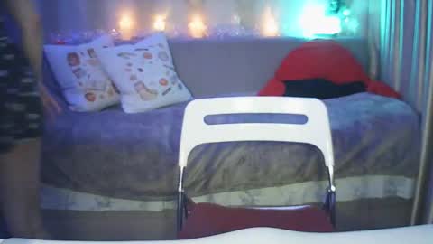 moodiemira online show from January 2026 08:23:01 PM