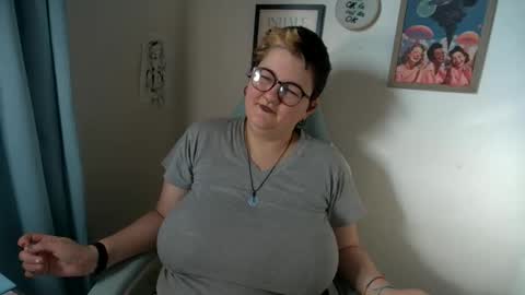 Moo Jay online show from December 2025 11:53:01 PM