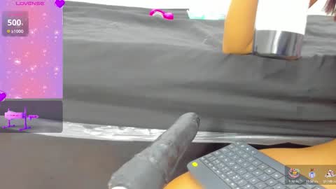 Snapshot of moon78max chatting on October 2025 11:31:01 AM moon78max online show from October 2025 11:31:01 AM