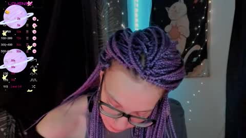 Snapshot of moon__girl chatting on September 2025 08:32:01 PM Roxy online show from September 2025 08:32:01 PM