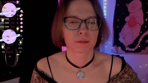 Snapshot of moon__girl chatting on November 2025 07:45:01 PM Roxy online show from November 2025 07:45:01 PM