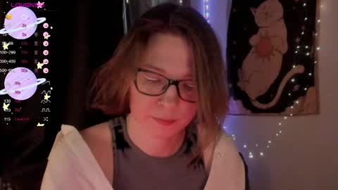 Snapshot of moon__girl chatting on May 2026 07:09:01 PM Roxy online show from May 2026 07:09:01 PM
