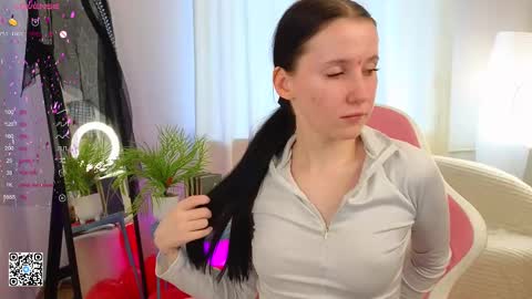 Lola online show from February 2025 12:48:01 PM