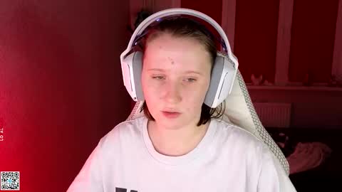 Lola online show from September 2025 03:56:02 PM