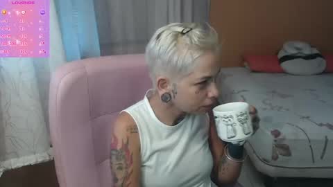 Snapshot of moon_cat85 chatting on June 2026 12:14:02 PM Luna online show from June 2026 12:14:02 PM