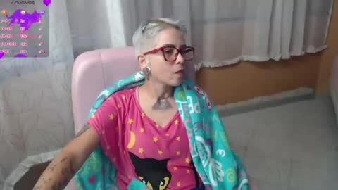 Snapshot of moon_cat85 chatting on June 2026 03:15:02 PM Luna online show from June 2026 03:15:02 PM