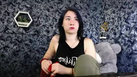 Snapshot of moon_foxy_ chatting on June 2026 10:28:02 AM Diana online show from June 2026 10:28:02 AM
