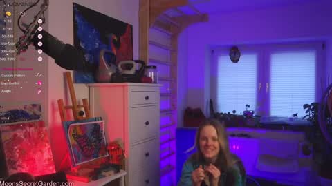 Snapshot of moon_nymph chatting on January 2025 07:49:02 AM Moon Nymph online show from January 2025 07:49:02 AM