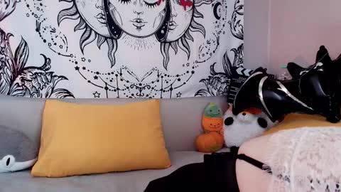 Alice online show from October 2025 08:04:02 AM