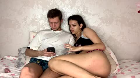 Snapshot of moonbabycouple chatting on May 2026 07:27:02 AM Dan and Kate online show from May 2026 07:27:02 AM