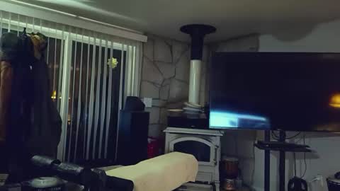 moondanceraa online show from April 2026 04:17:01 AM