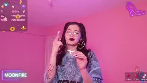 Snapshot of moonfiredance chatting on November 2025 07:47:01 PM Nicky online show from November 2025 07:47:01 PM