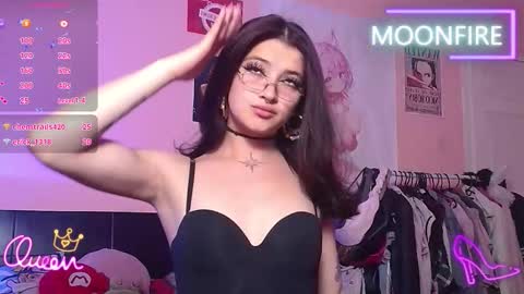 Snapshot of moonfiredance chatting on January 2026 04:37:02 AM Nicky online show from January 2026 04:37:02 AM