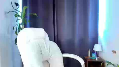 Snapshot of moonie_baddie31 chatting on September 2025 05:12:02 PM moonie_baddie31 online show from September 2025 05:12:02 PM