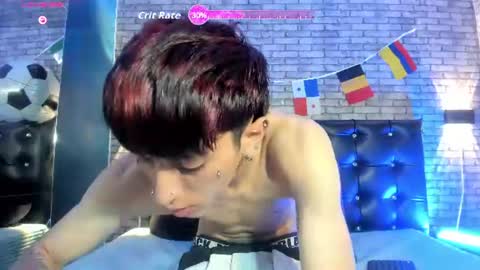 MoonKissedBoy online show from July 2026 05:07:02 PM