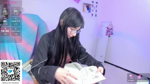 Snapshot of moonlady_ chatting on September 2025 04:03:01 AM MOON online show from September 2025 04:03:01 AM